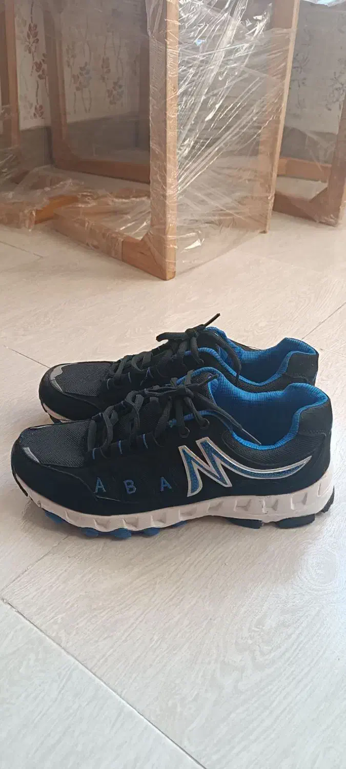 کفش اسپرت مردانه|کیف، کفش، کمربند|صفادشت, |دیوار