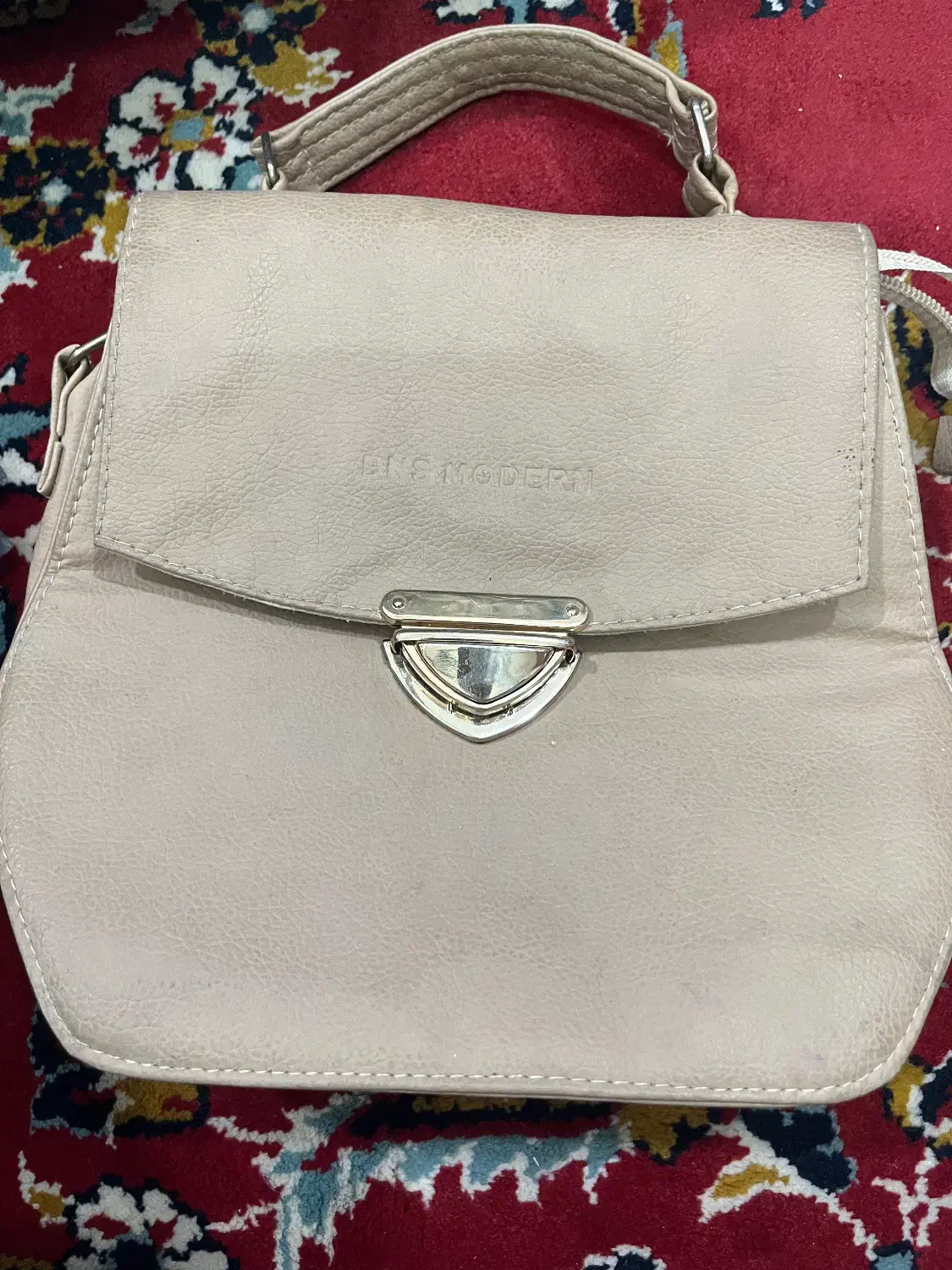 کیف|کیف، کفش، کمربند|گرگان, |دیوار