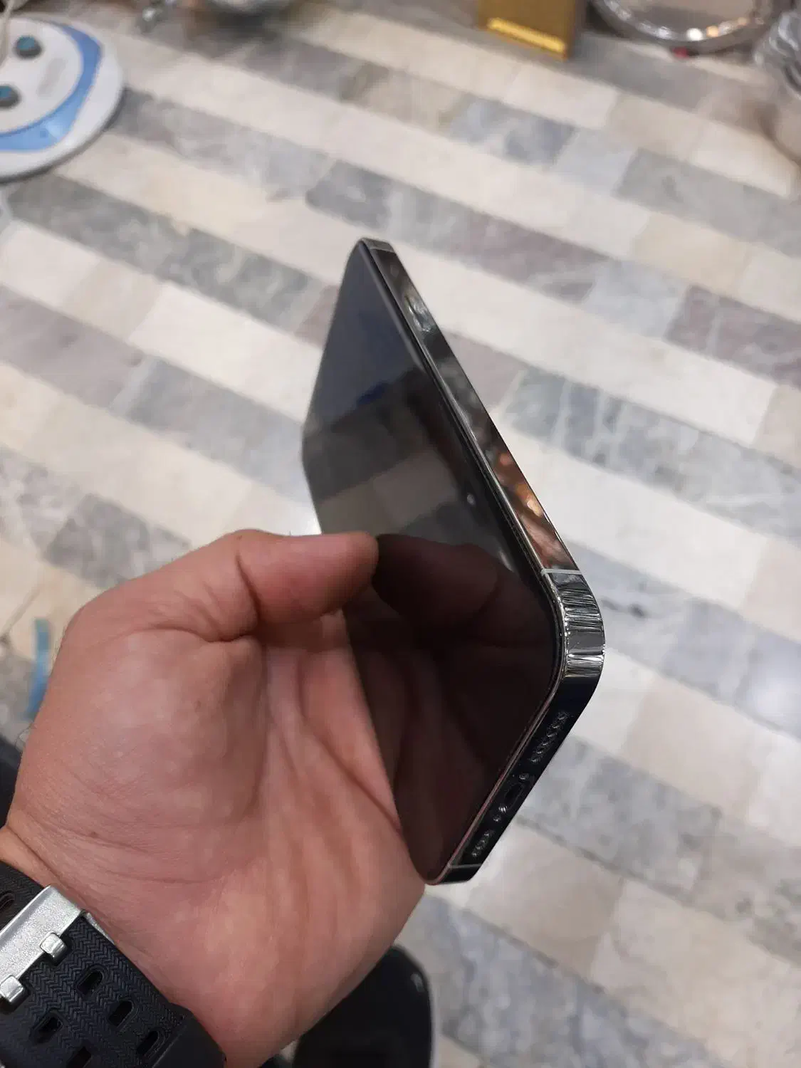 13 پرومکس 512 گیگ باطری 84 درصد بدون نقطه|موبایل|مشهد, سلام|دیوار