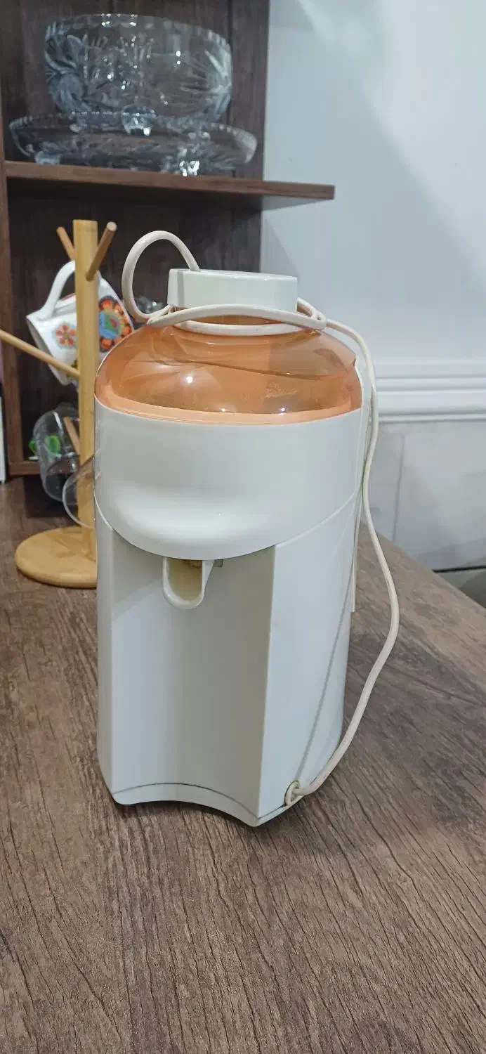 آبمیوه گیری سالم و تمیز|آبمیوه‌گیر و آب‌مرکبات‌گیر|بهبهان, |دیوار