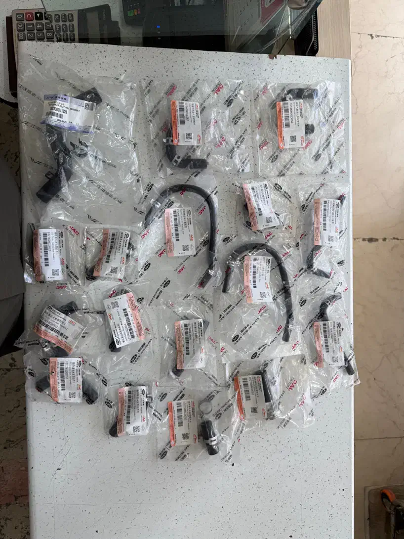 لوازم یدکی ماشین چینی فروشگاه مرکزی (کردی)|قطعات یدکی و لوازم جانبی|مشهد, کوشش|دیوار