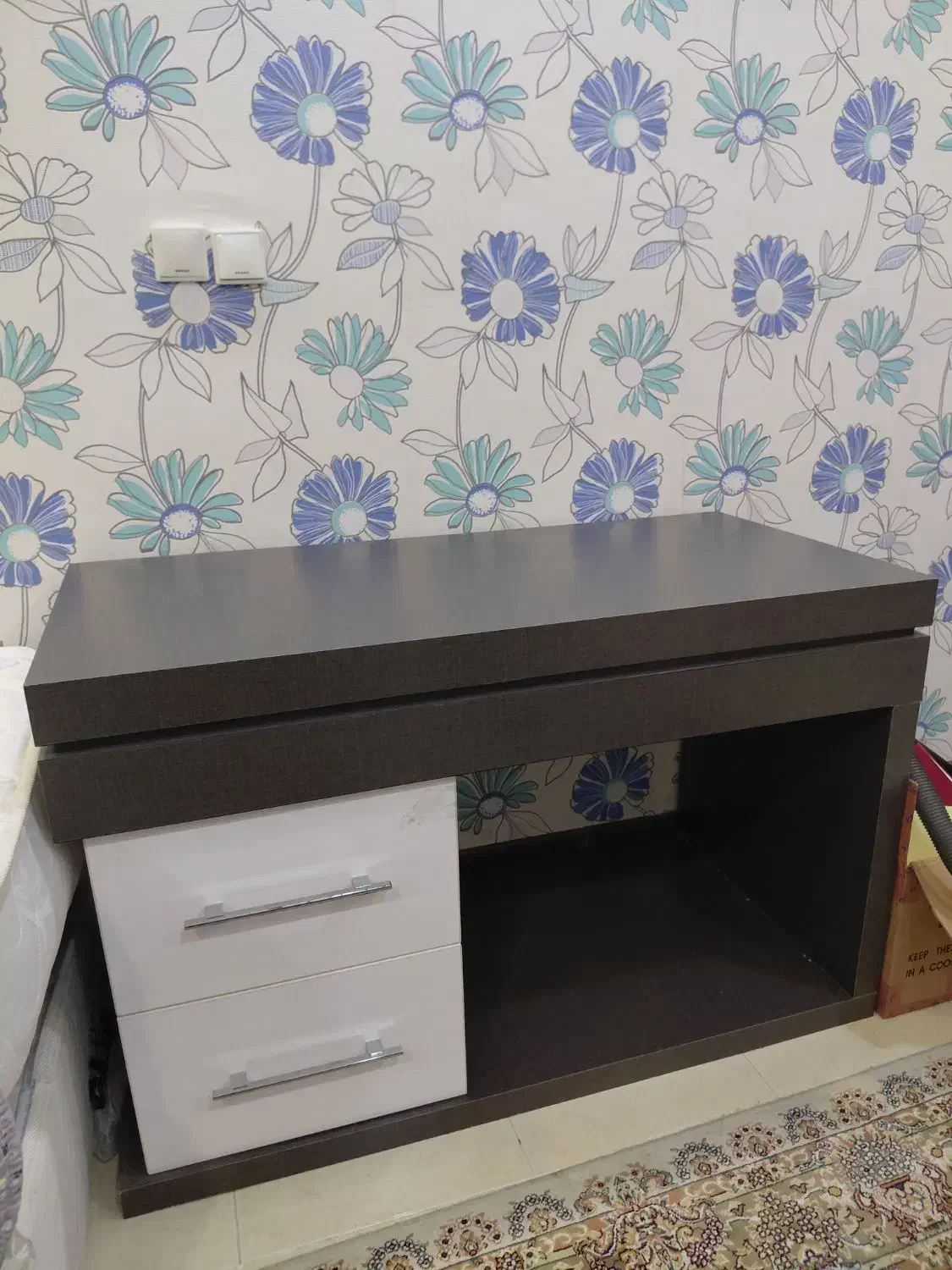 میز تحریر|میز تحریر و کامپیوتر|قشم, |دیوار