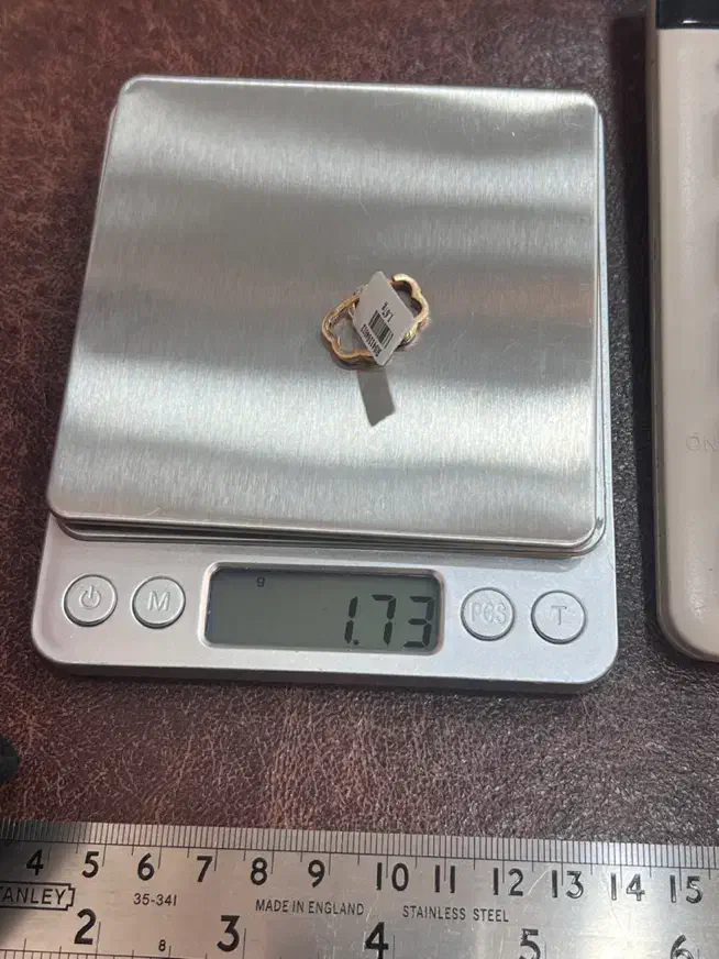 گالری طلا رضوان|جواهرات|تهران, درختی|دیوار