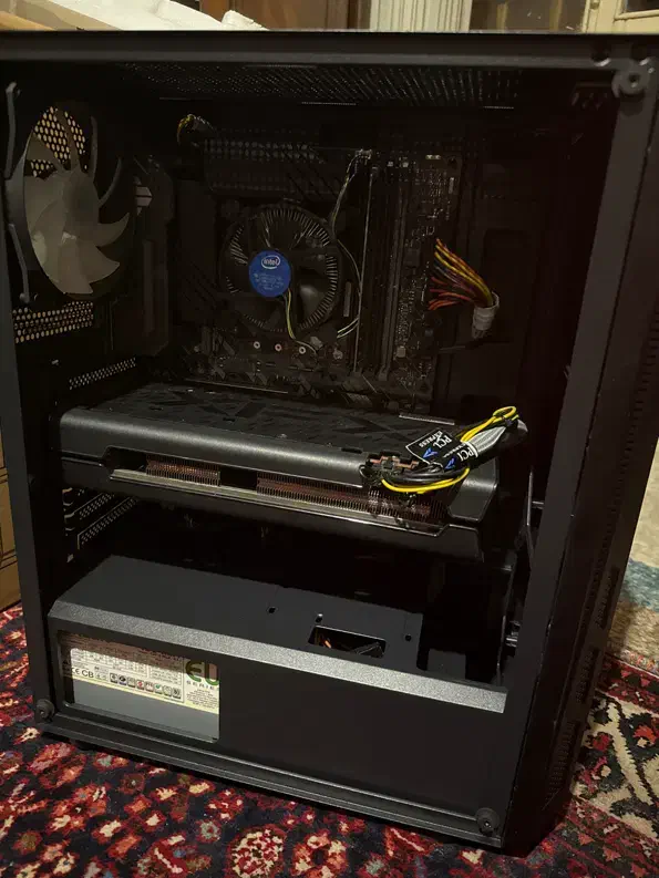 کیس و مانیتور|رایانه رومیزی|شیراز, زند|دیوار