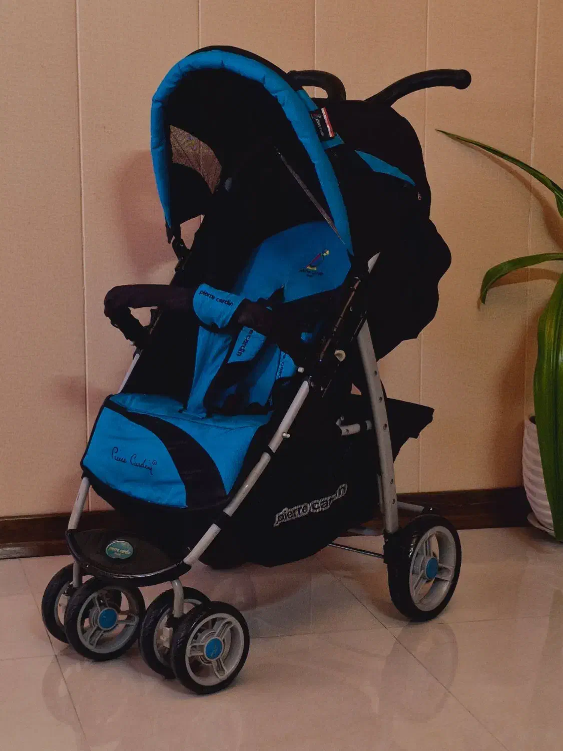 انواع کالسکه خارجی استوک در حد نو‌|کالسکه و لوازم جانبی|قم, صادقی|دیوار