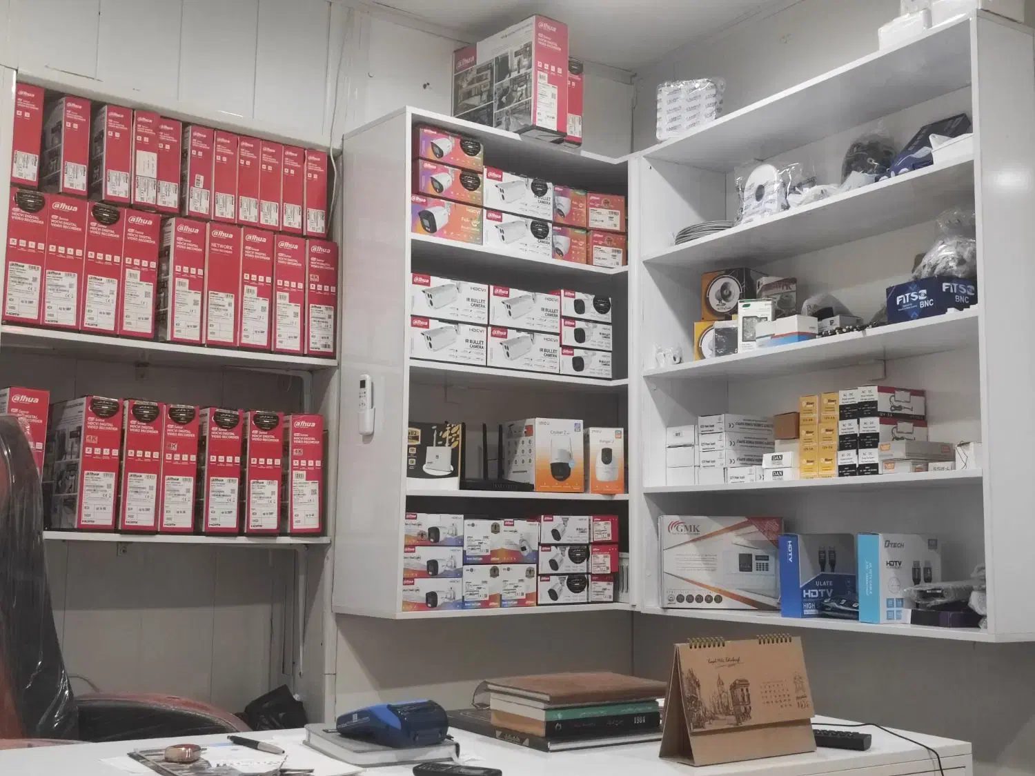 دوربین مداربسته و دزدگیر|دوربین مداربسته|خورموج, |دیوار