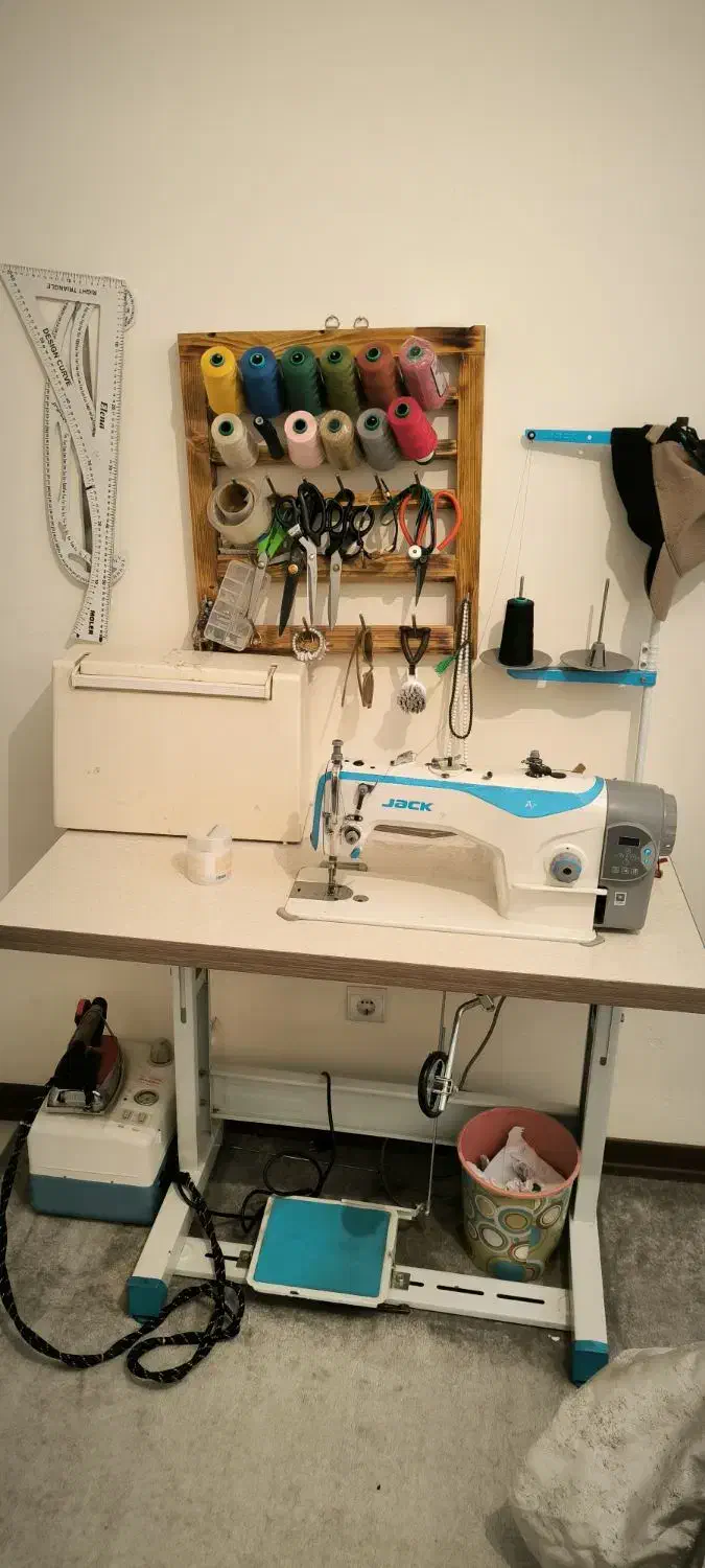 چرخ جک a2|چرخ خیاطی و ریسندگی|اندیشه, اندیشه فاز ۱|دیوار