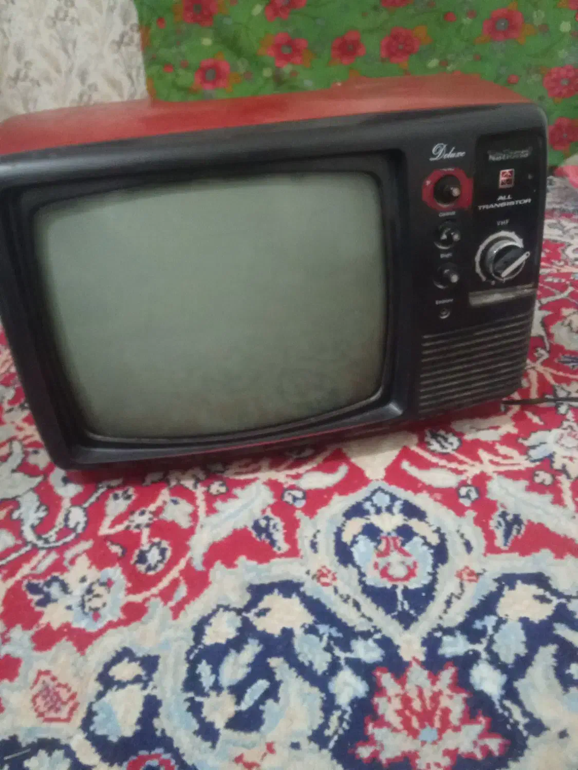 سلام تلویزیون قدیمی باقیمت مناسب|تلویزیون و پروژکتور|سبزوار, قدس|دیوار