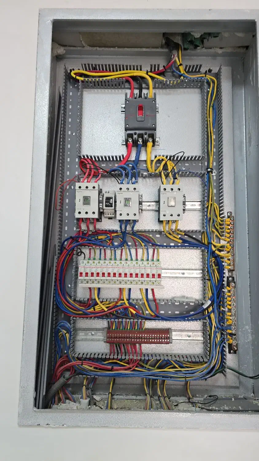 خدمات فنی برقکاری و تاسیسات خانگی (کولر. یخچال )|خدمات پیشه و مهارت|بهبهان, |دیوار