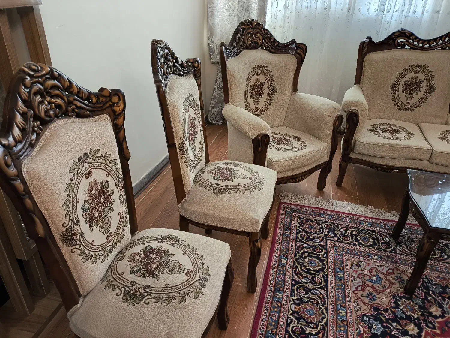 مبلمان|مبلمان خانگی و میز عسلی|سمنان, |دیوار