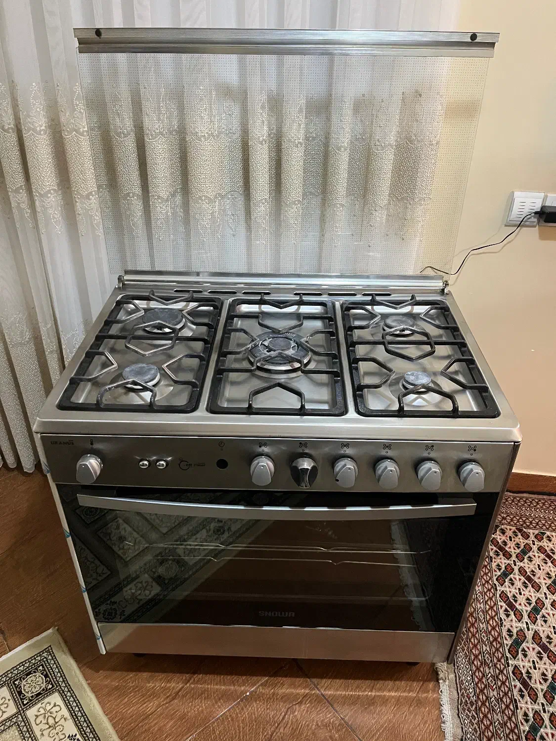 اجاق گاز فر دار برند اسنوا ۵ شعله|اجاق گاز و لوازم برقی پختوپز|گرگان, |دیوار