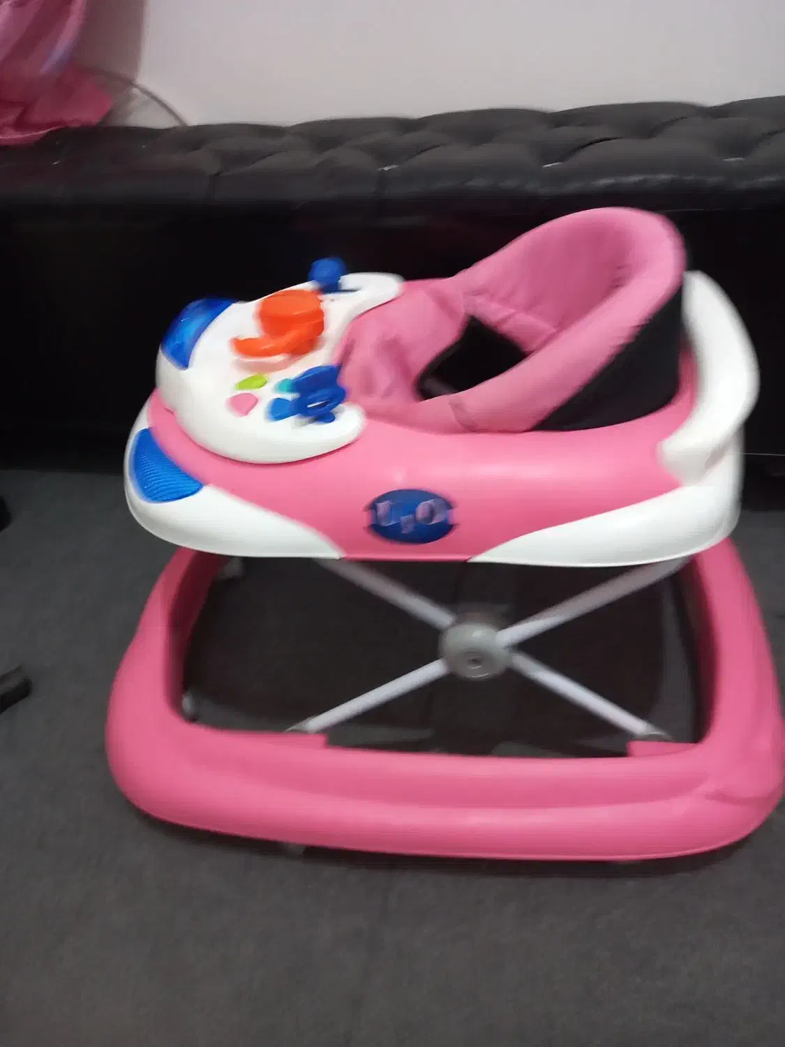 رورورک|کالسکه و لوازم جانبی|لاهیجان, بازکیاگوراب|دیوار