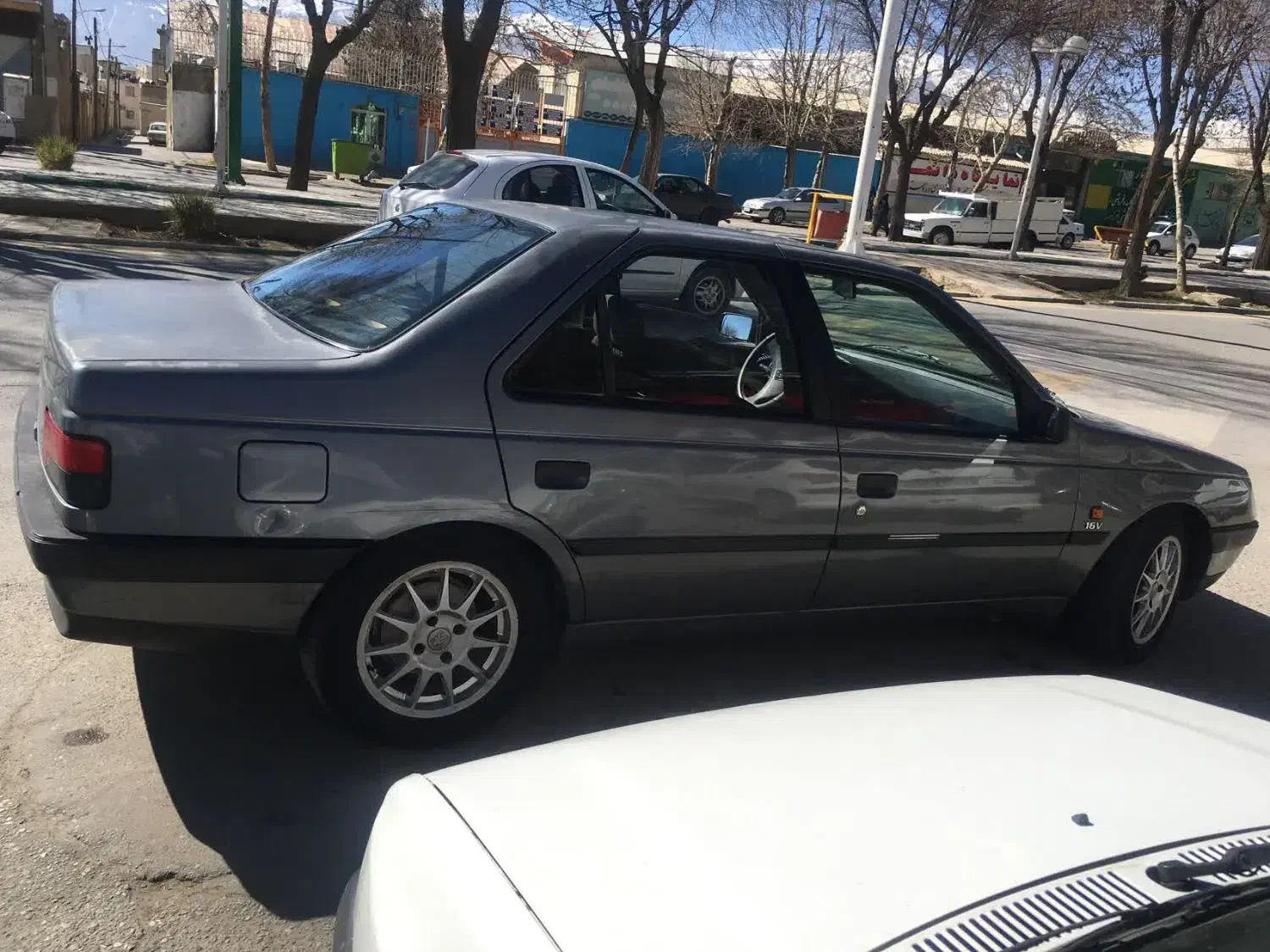 پژو ۴۰۵|خودرو سواری و وانت|بروجرد, |دیوار