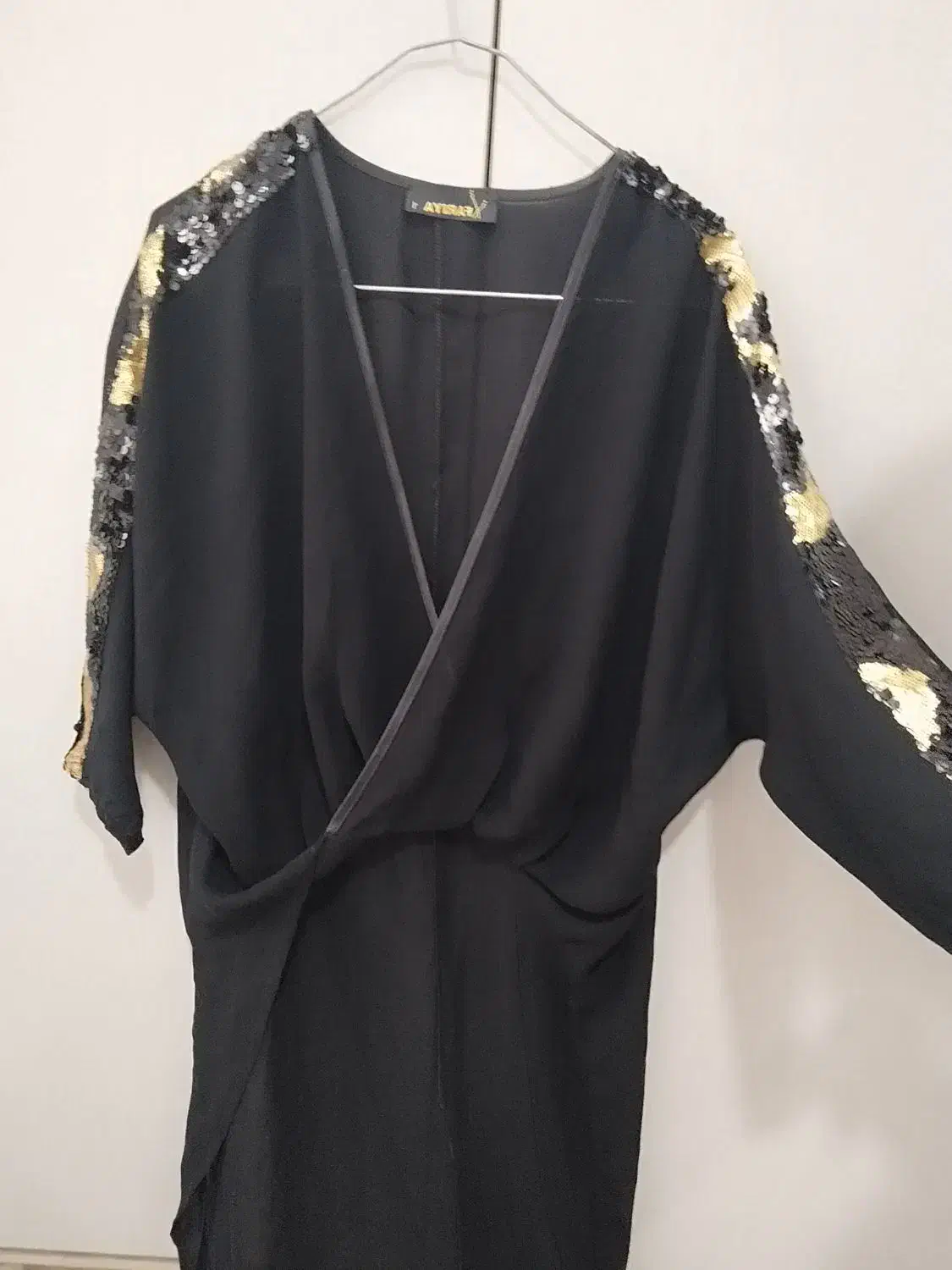 مجلسی لباس|لباس|دهلران, |دیوار