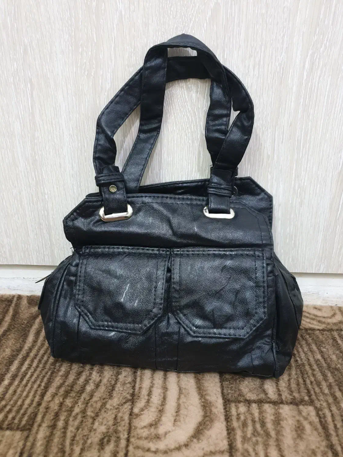 کیف دستی و دوشی و کولی زنانه و دخترانه|کیف، کفش، کمربند|قم, دروازه چوبی|دیوار