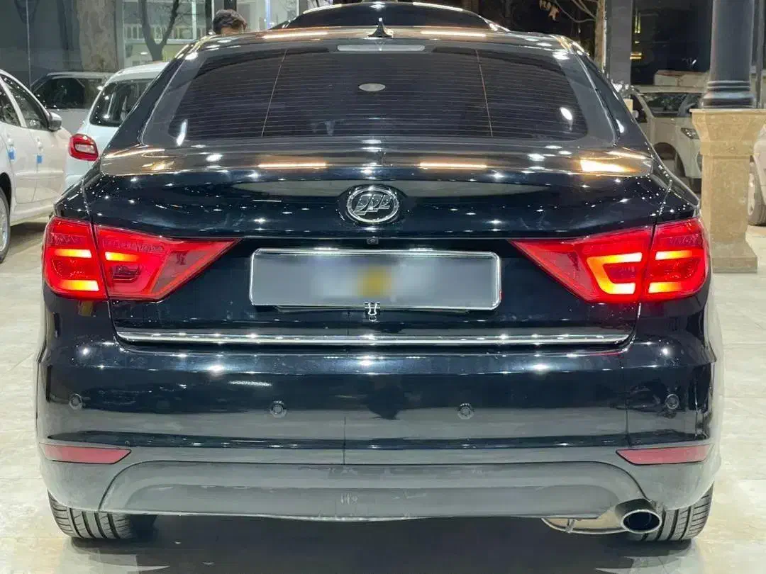 لیفان ۸۲۰|خودرو سواری و وانت|نیشابور, محله میدان باغات|دیوار