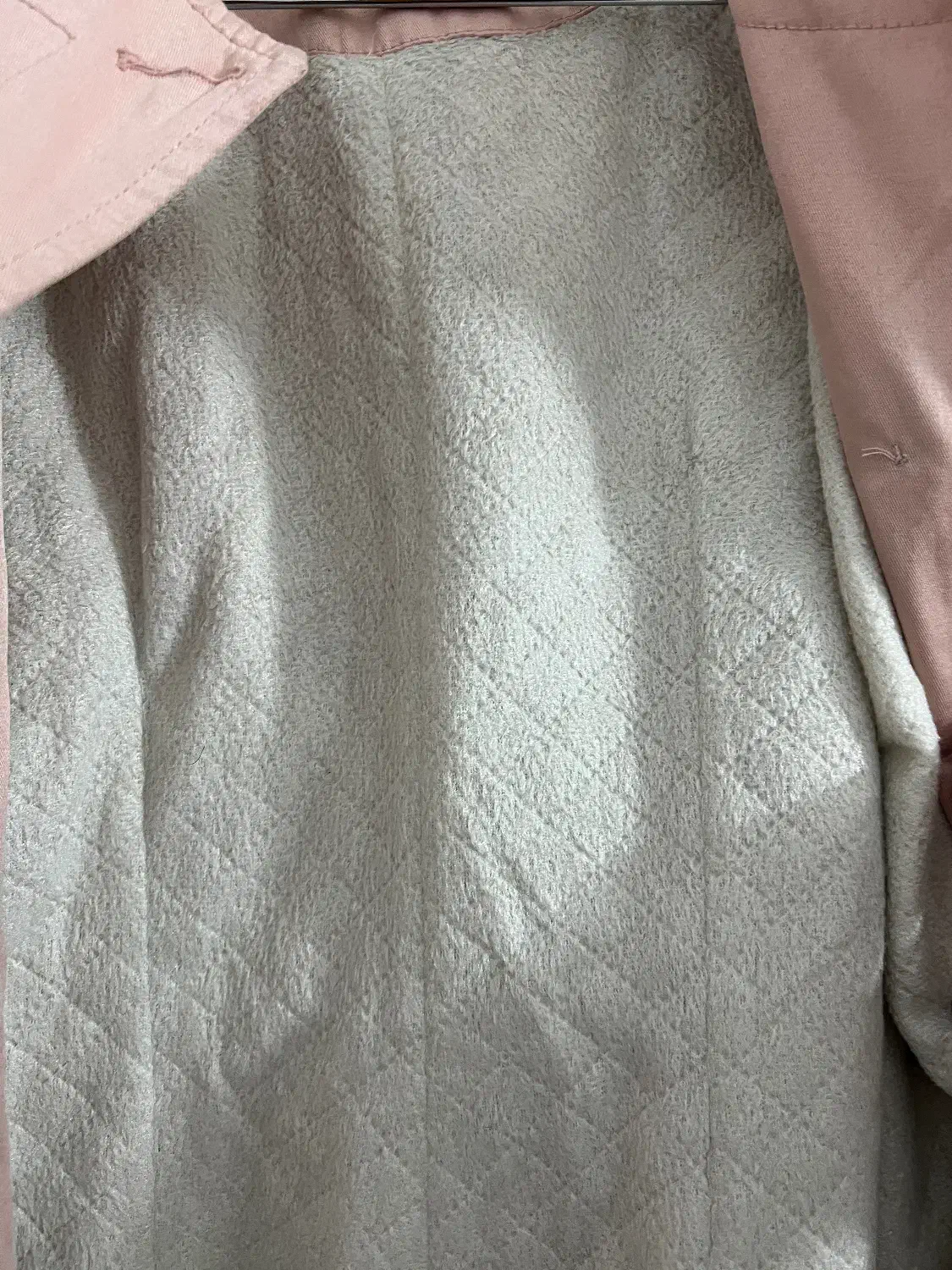 پالتو|لباس|مشهد, هنرور|دیوار