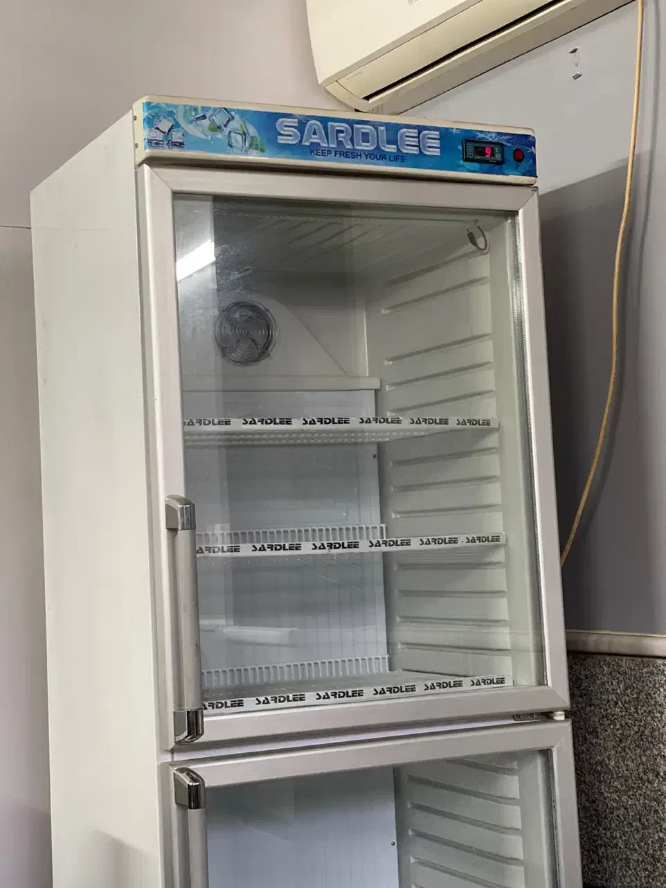 یخچال ایستاده ویترینی|یخچال و فریزر|بابل, |دیوار