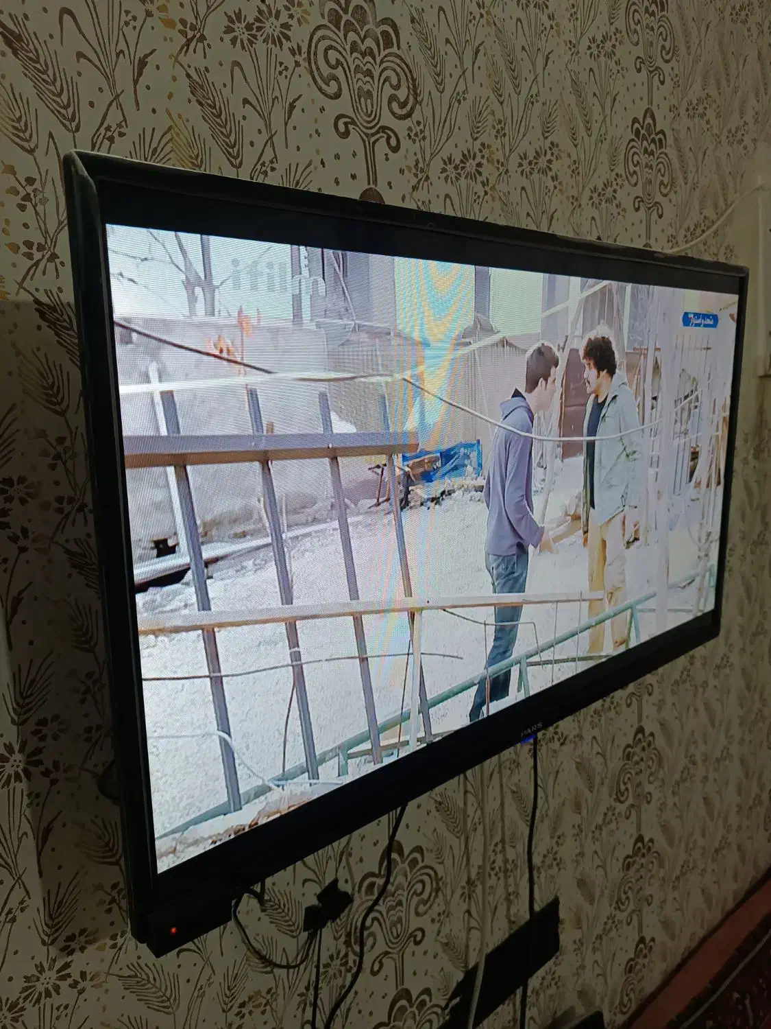 ال ای دی ۳۲ اینچ HD|تلویزیون و پروژکتور|مشهد, چهاربرج|دیوار