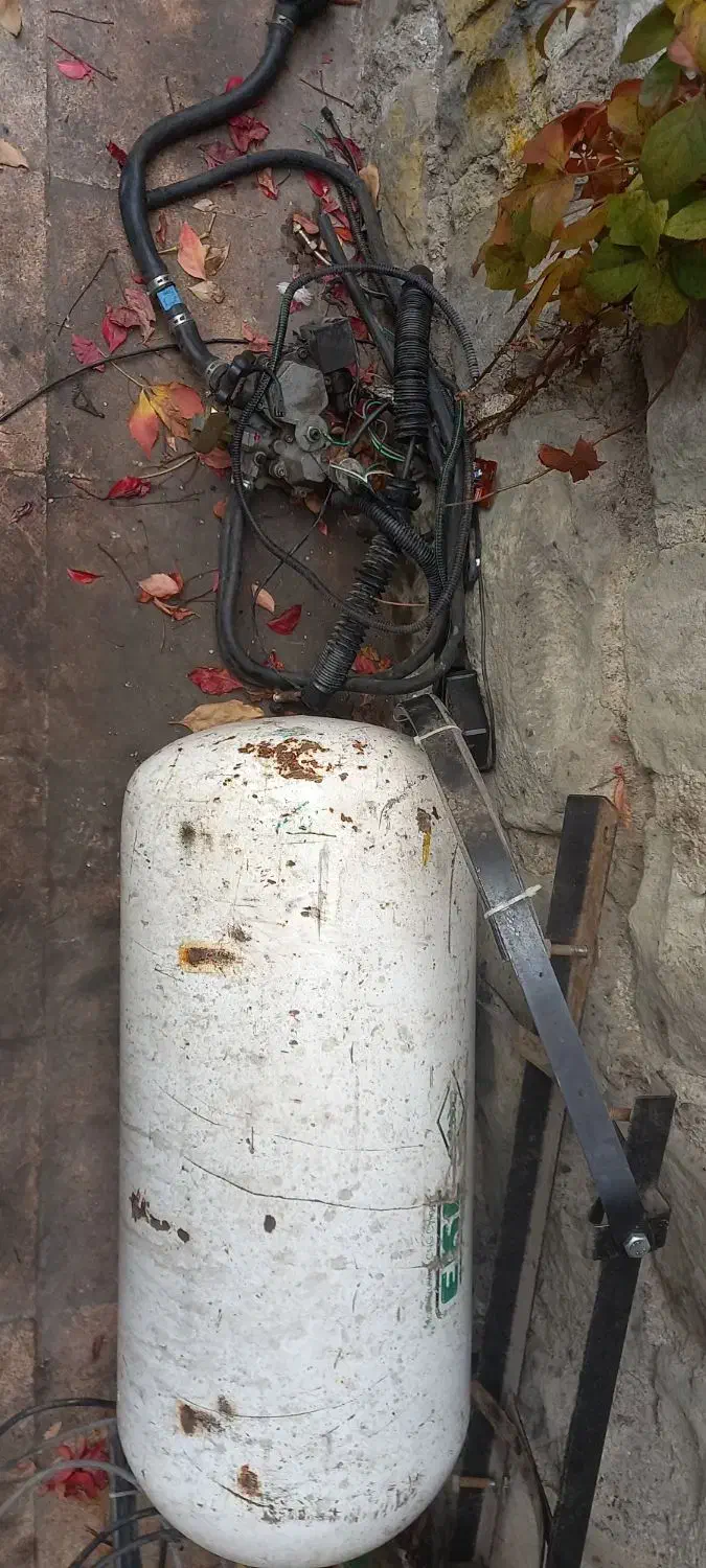 مخزن و لوازم کامل cng پژو .سمند|قطعات یدکی و لوازم جانبی|گرمی, |دیوار