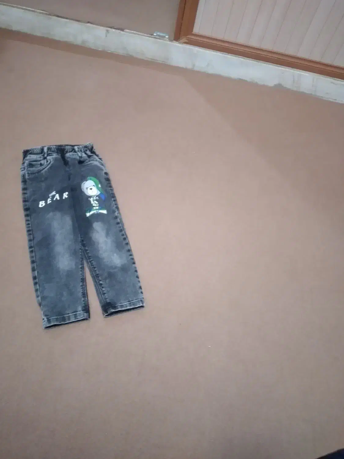 چن تیکه لباس لی بچگانه وبزرگ سال|کفش و لباس بچه|قم, نیروگاه|دیوار