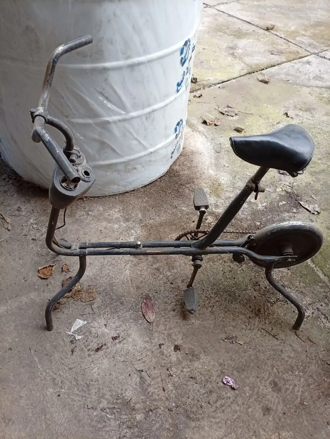 دوچرخه ثابت|تجهیزات ورزشی|سنگر, |دیوار