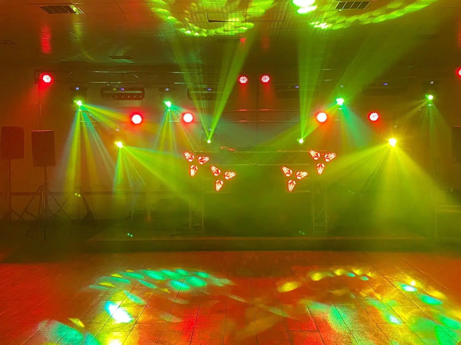 اجرای Dj و موزیک زنده مراسمات|خدمات پذیرایی، مراسم|کرمان, |دیوار