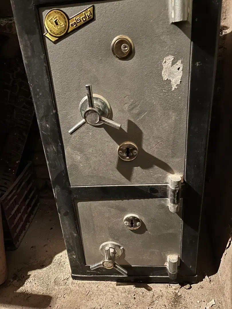 گاوصندوق|ابزارآلات|مرند, |دیوار