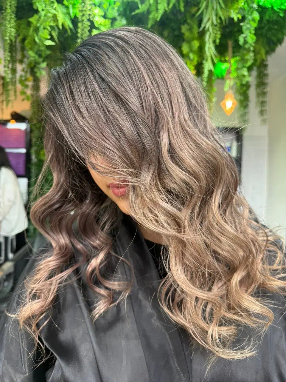 رنگ مو|خدمات آرایشگری و زیبایی|نهاوند, |دیوار