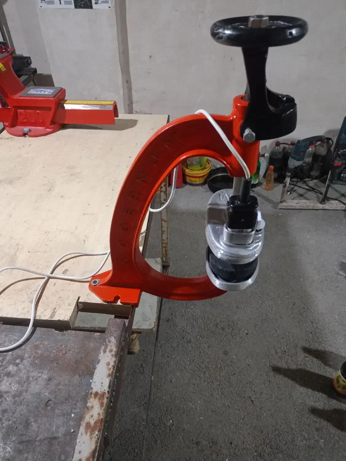 درجه یک نو|مبلمان خانگی و میز عسلی|باخزر, |دیوار