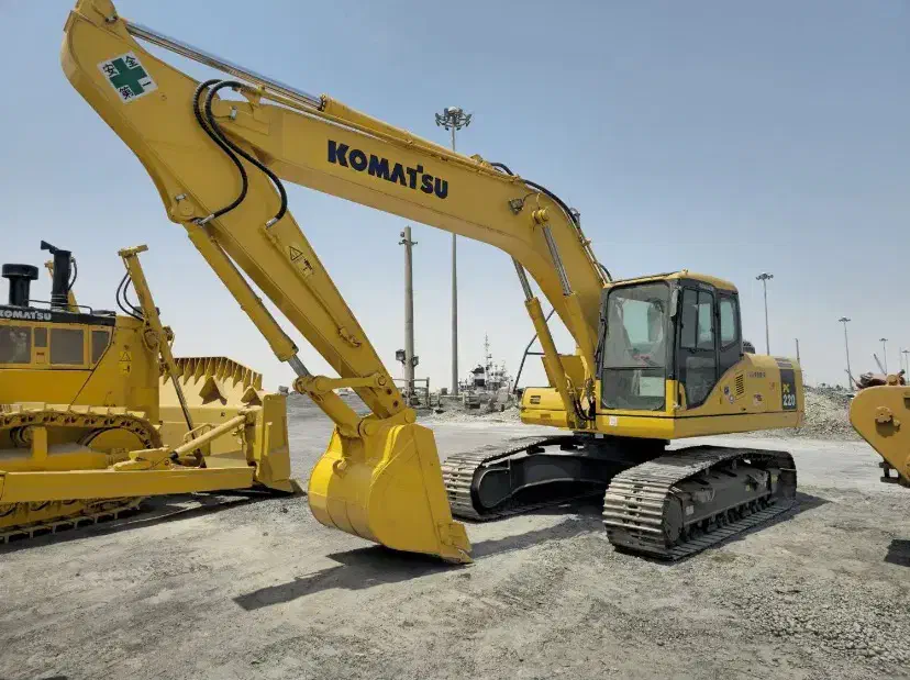 بیل مکانیکی کوماتسو|خودرو سنگین|اهواز, کیانپارس |دیوار