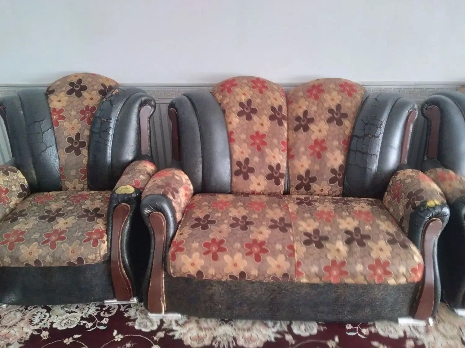 مبل راحتی|مبلمان خانگی و میز عسلی|زرین دشت (همدان), |دیوار