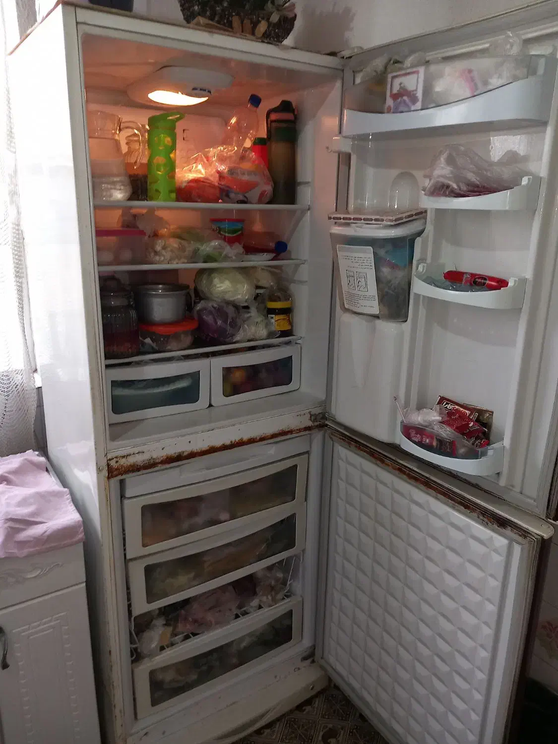 یخچال سالم روشن|یخچال و فریزر|سنگر, |دیوار