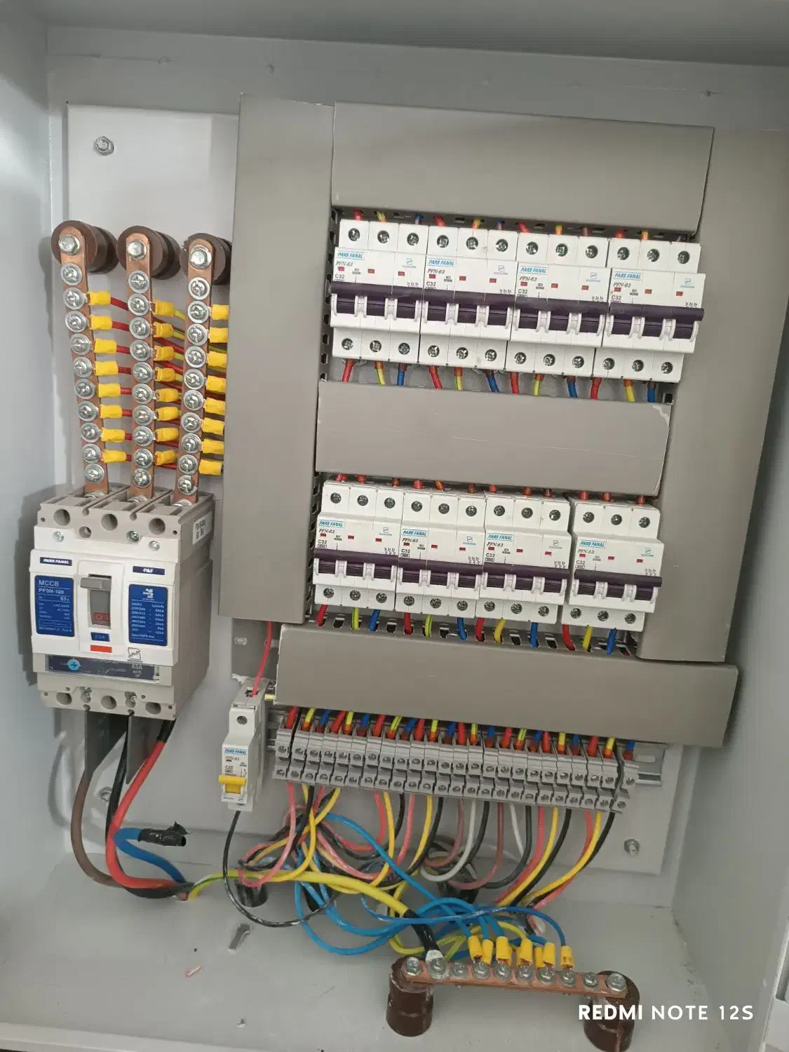 برقکار،رفع عیب و اتصالات برقی،|خدمات پیشه و مهارت|بندرعباس, |دیوار