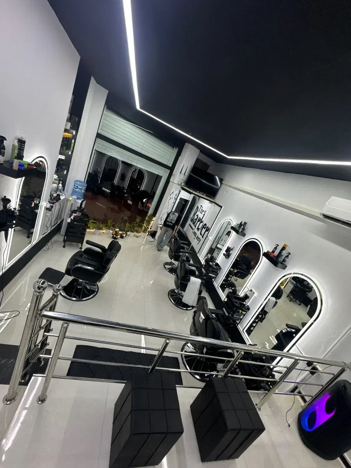 استخدام آرایشگر ماهر و باتجربه در سالن مردانه|استخدام درمانی، زیبایی، بهداشتی|اراک, |دیوار