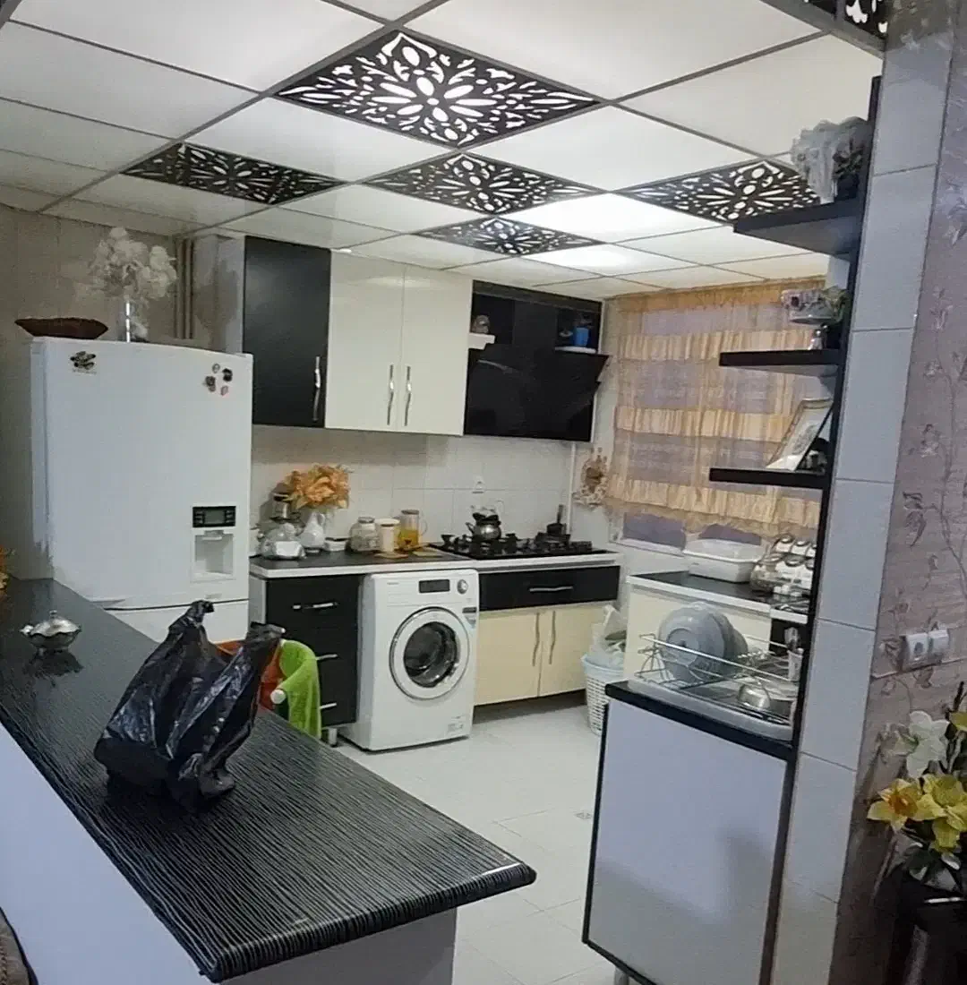 واحد ۱۰۵ متری آوالان سند آزاد پارکینگ دار|فروش آپارتمان|سنندج, |دیوار