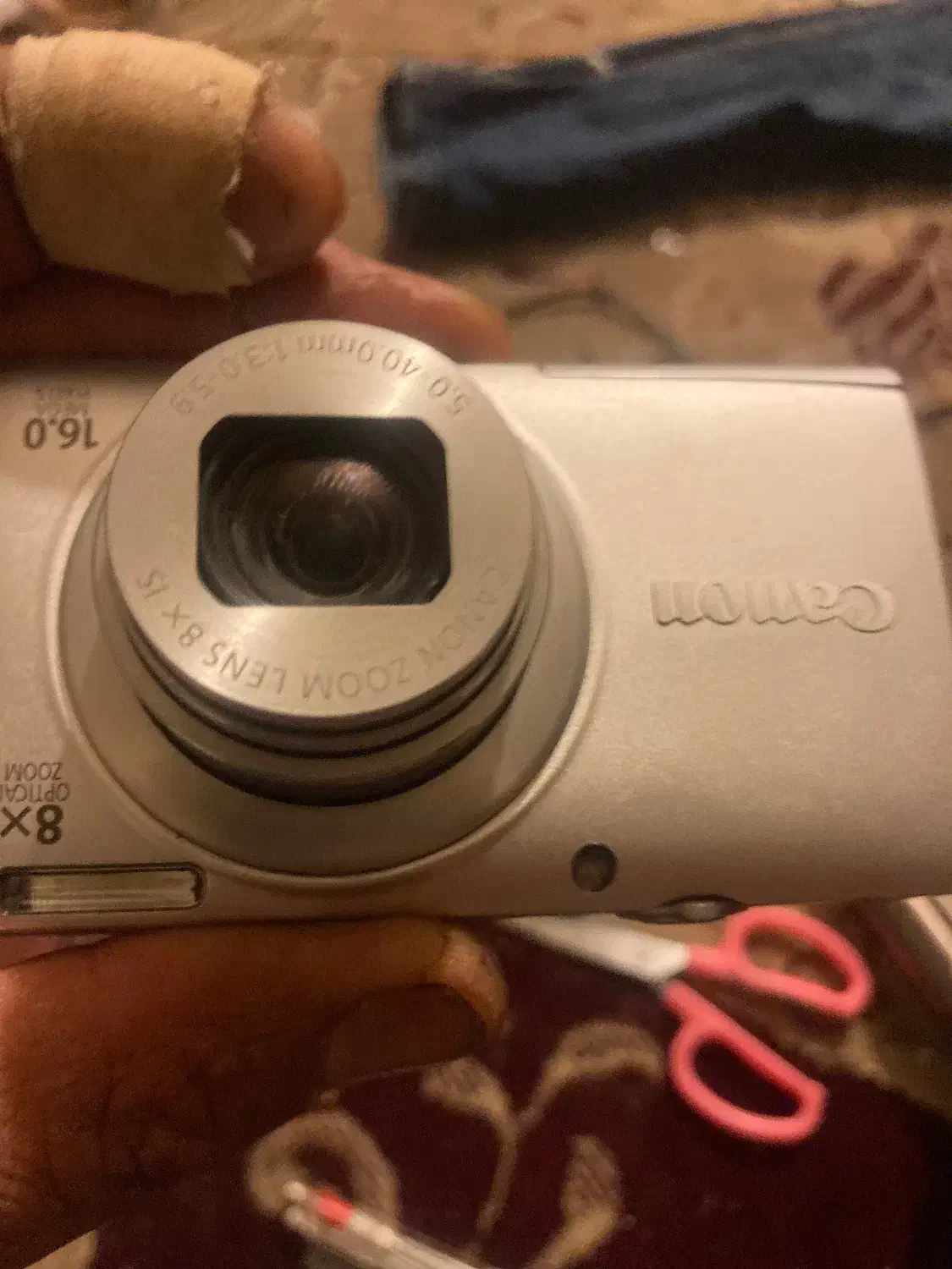 دوربین کنون|دوربین عکاسی و فیلم‌برداری|صدرا-فارس, فاز ۱|دیوار