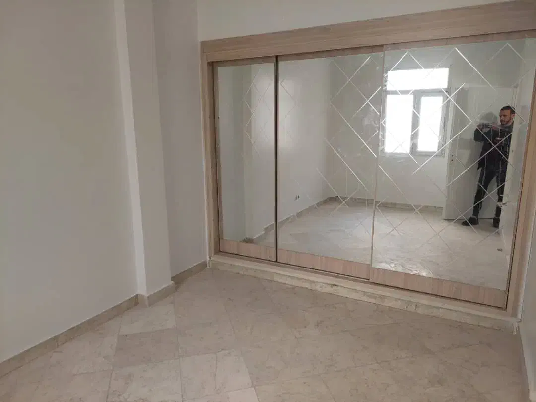 آپارتمان تک واحدی فلکه چایچی بوعلی شرقی طبقه دوم