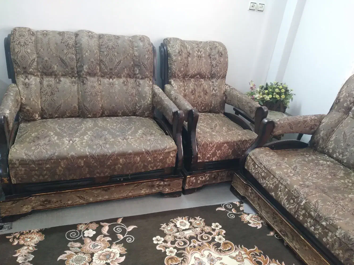 مبل ۷نفره سالم ۴ میلیون|مبلمان خانگی و میز عسلی|لنگرود, |دیوار