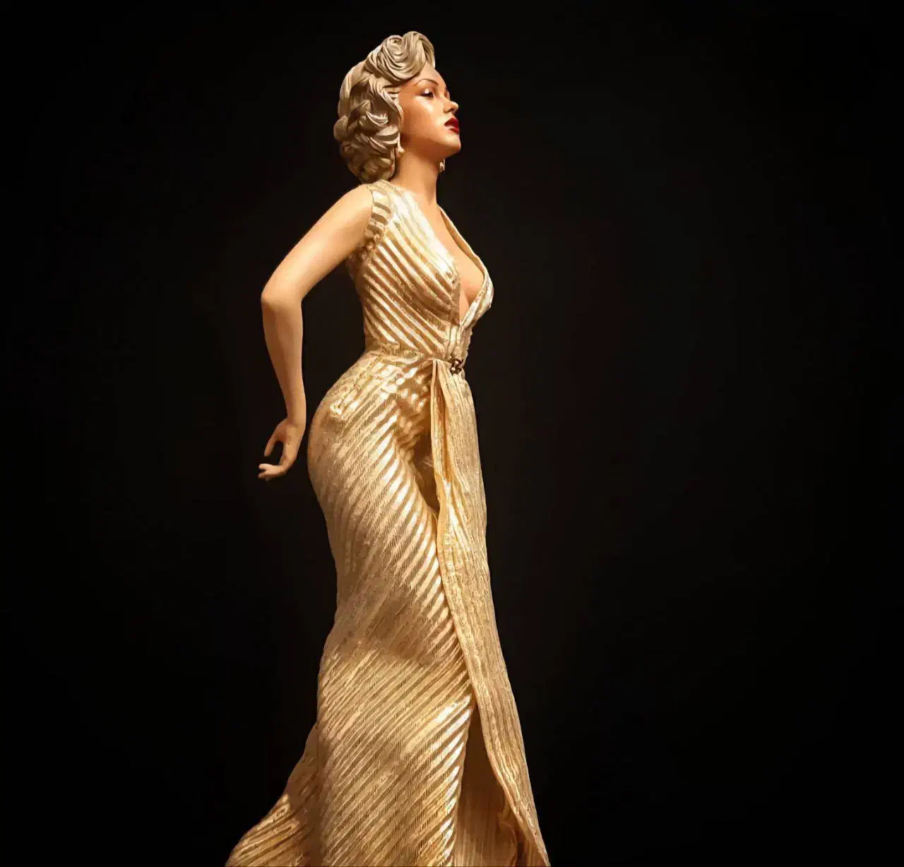 فیگور (مجسمه مرلین مونرو)|کلکسیون و سرگرمی|تهران, شیخ هادی|دیوار