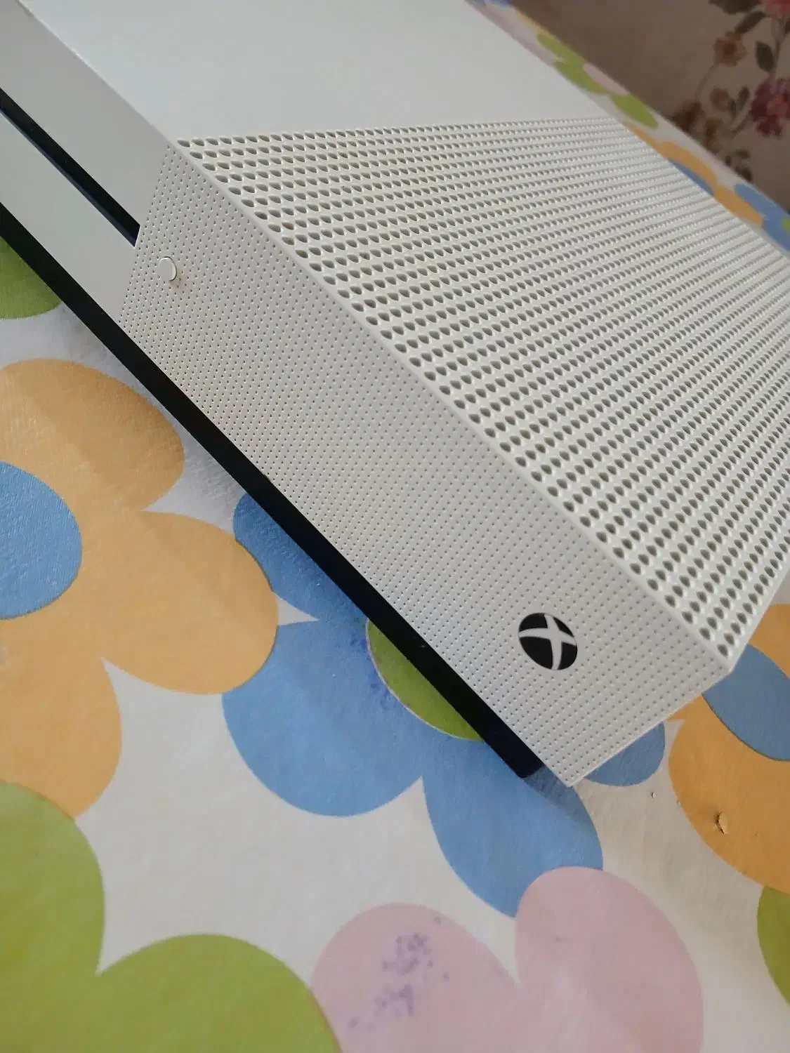 xbox one s|کنسول، بازی ویدئویی و آنلاین|ری, دیلمان|دیوار