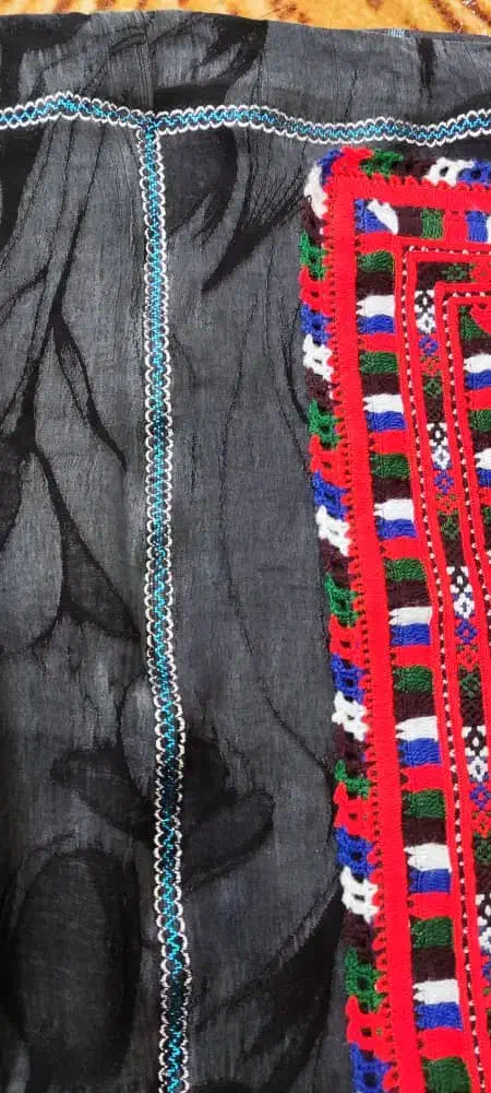 خیاطی و دوخت توروک پذیرفته میشود|لباس|سراوان, |دیوار