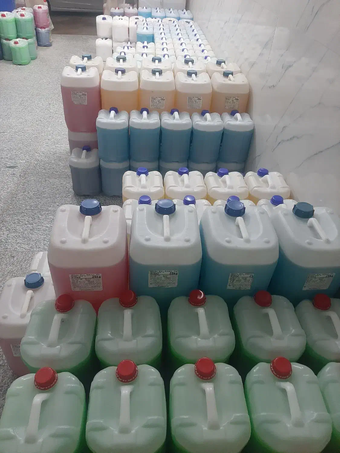 فروش ویژه مواد شوینده|عمده‌فروشی|حبیب آباد, |دیوار