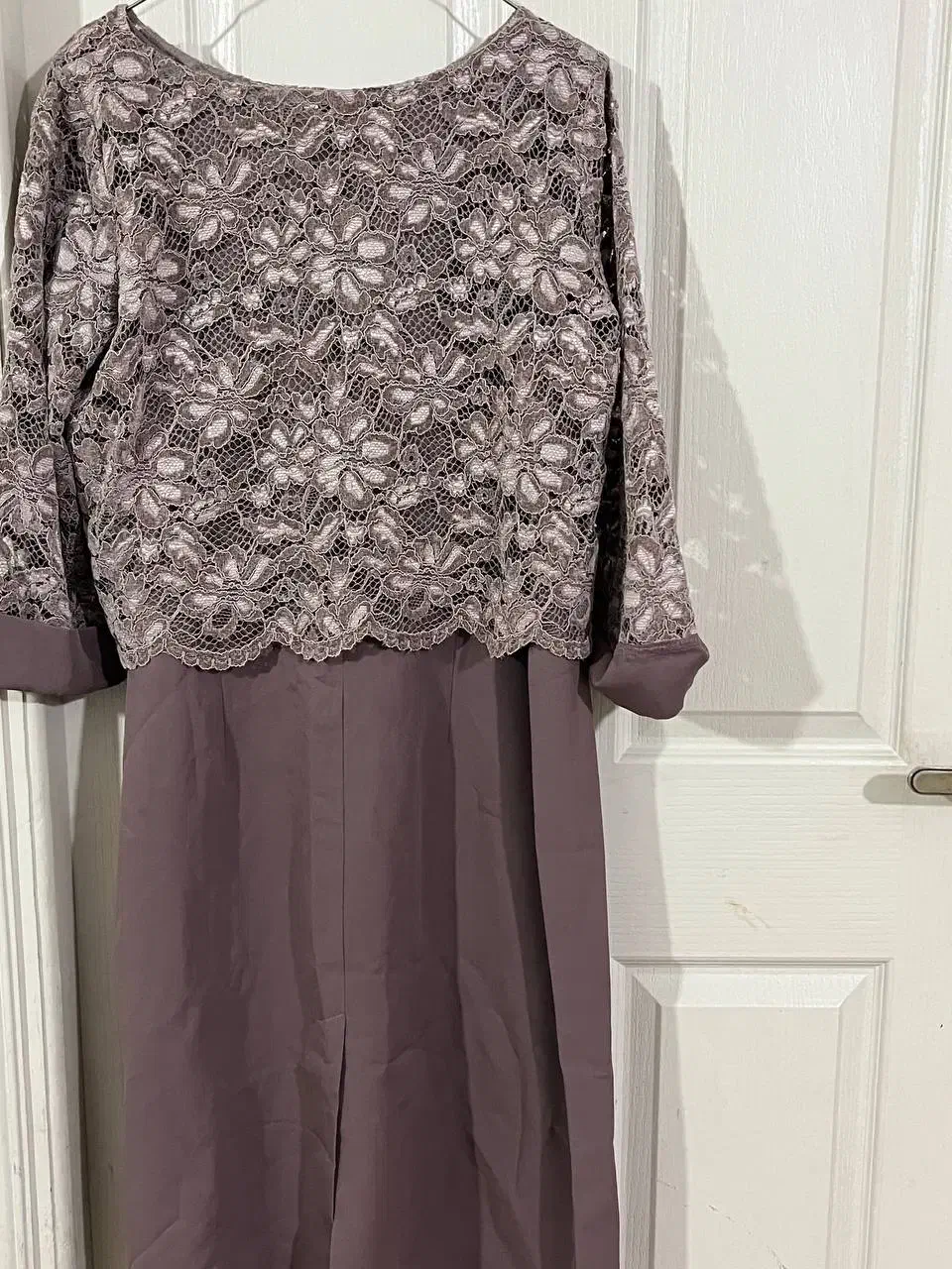 لباس مجلسی|لباس|گرگان, |دیوار