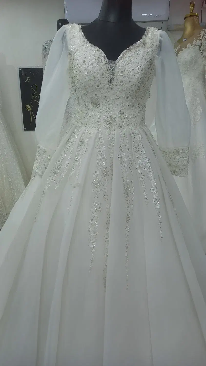 اجاره  لباس عروس نصف قیمت|لباس|خرم‌آباد, |دیوار