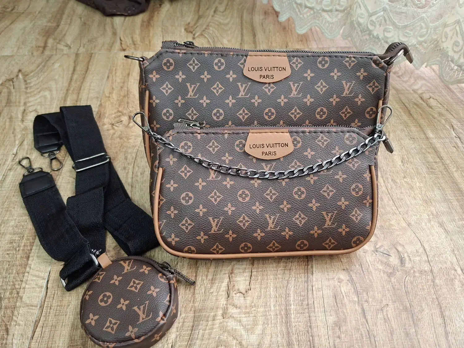 کیف Louis Vuitton|کیف، کفش، کمربند|چالوس, |دیوار