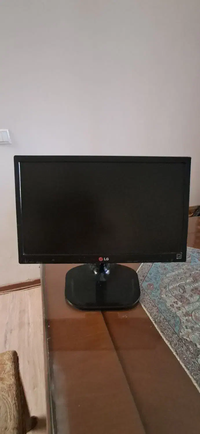 مانیتور LG 19|قطعات و لوازم جانبی رایانه|کرج, گلشهر|دیوار