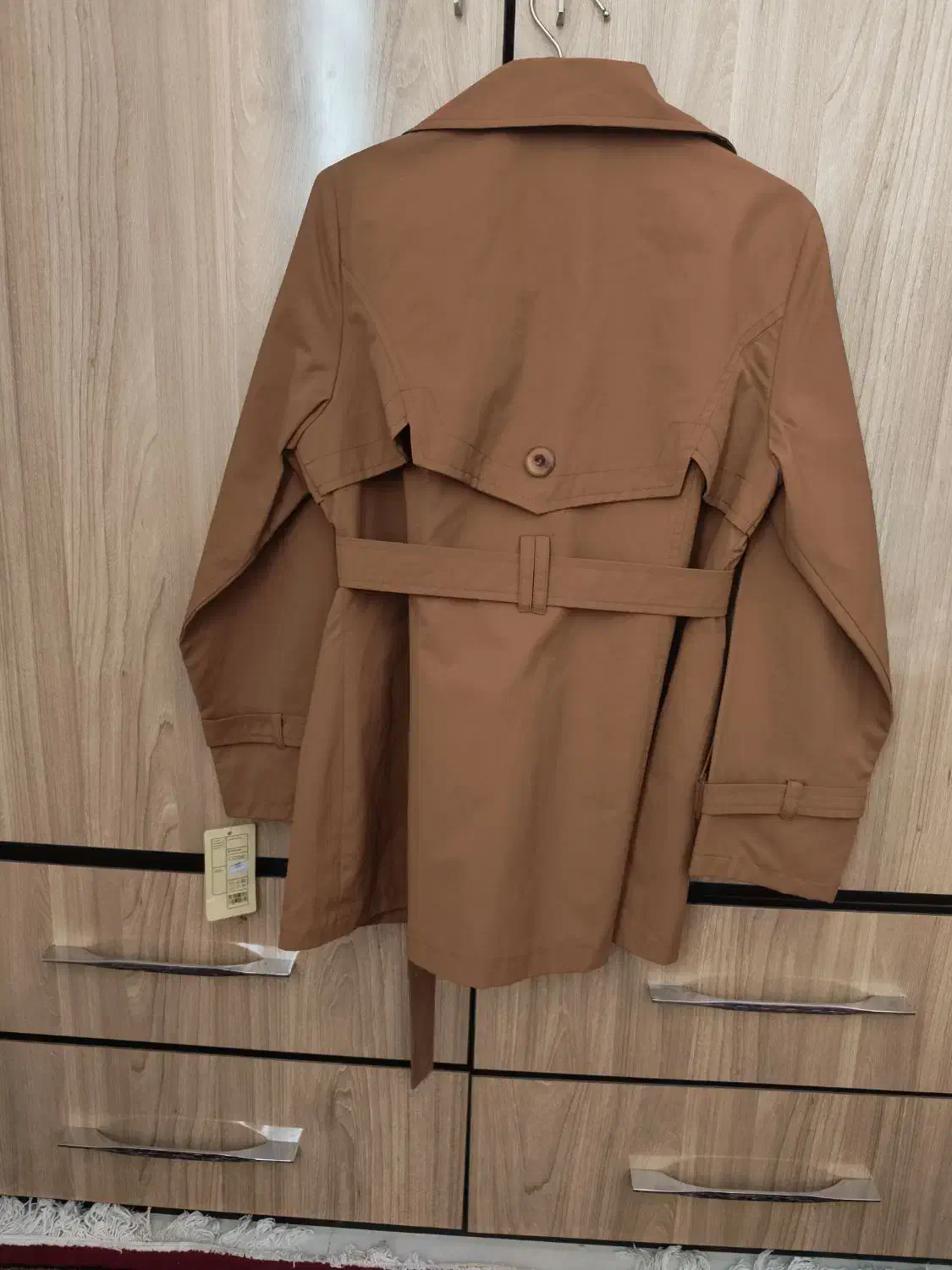 بارونی آک|لباس|خرم‌آباد, |دیوار