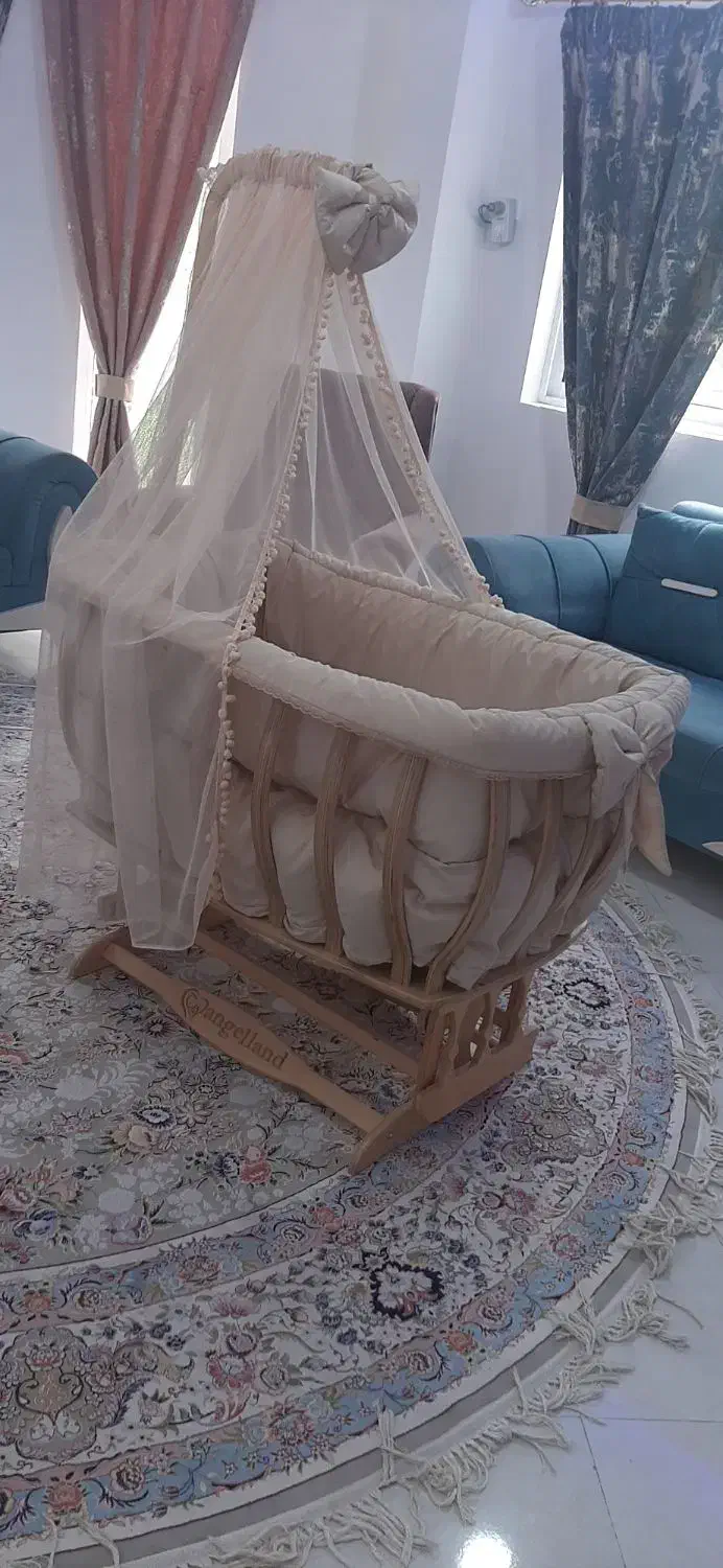 تخت ننو و کریر  در حد نو|تخت و صندلی بچه|رشت, کوی حسینی|دیوار