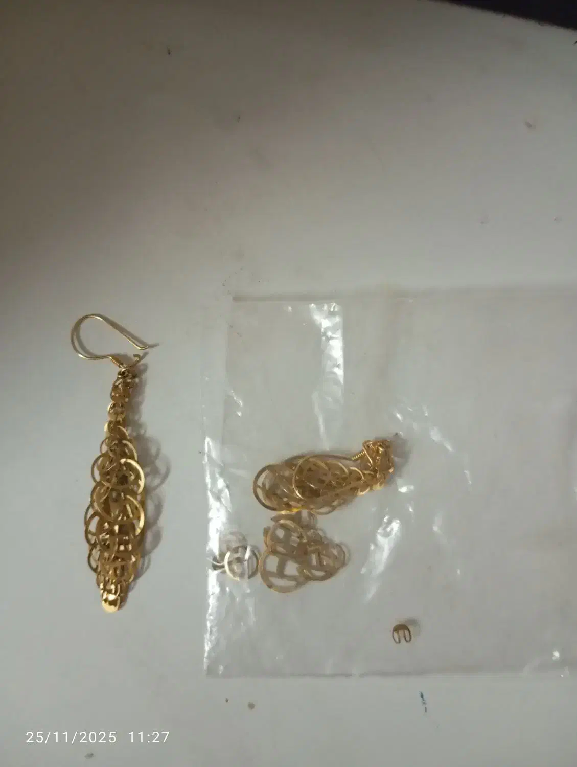 گوشواره طلا|جواهرات|قم, منبع آب|دیوار